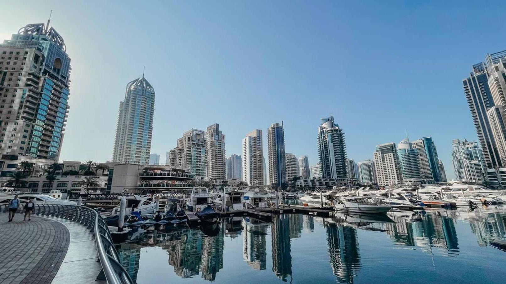 Pristine Apartment Sunrise View At 51St Dubai Exterior photo