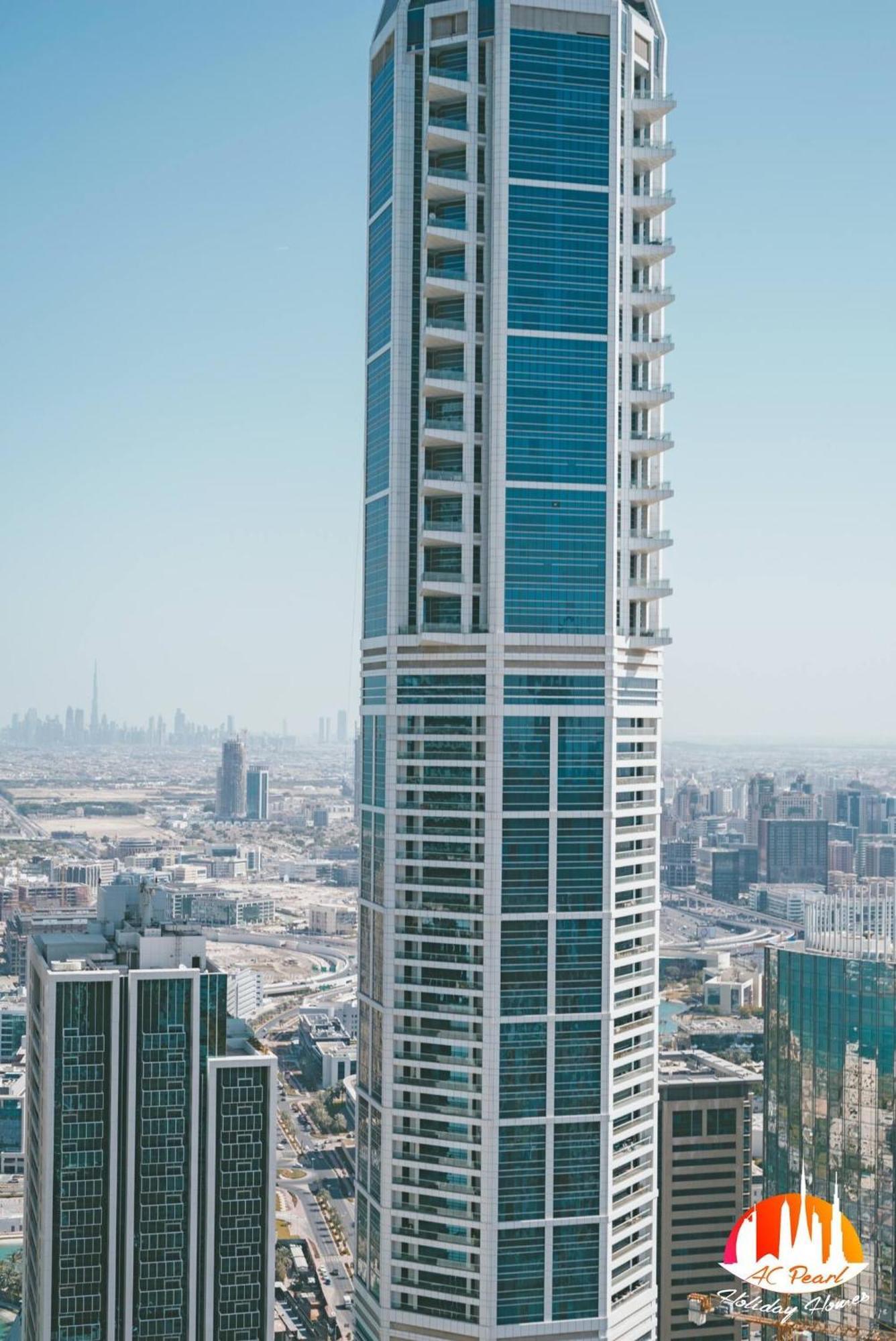 Pristine Apartment Sunrise View At 51St Dubai Exterior photo